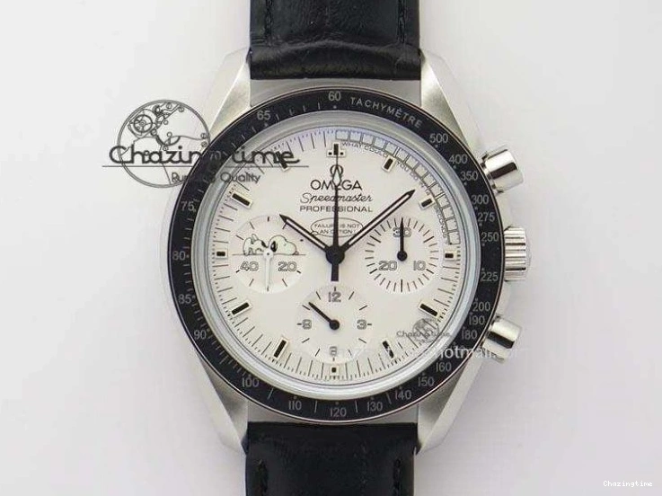 1228 Vibrant Speedmaster JHF SS Snoopy Award 45th Anniversary White Dial On Black Leather Strap 8238